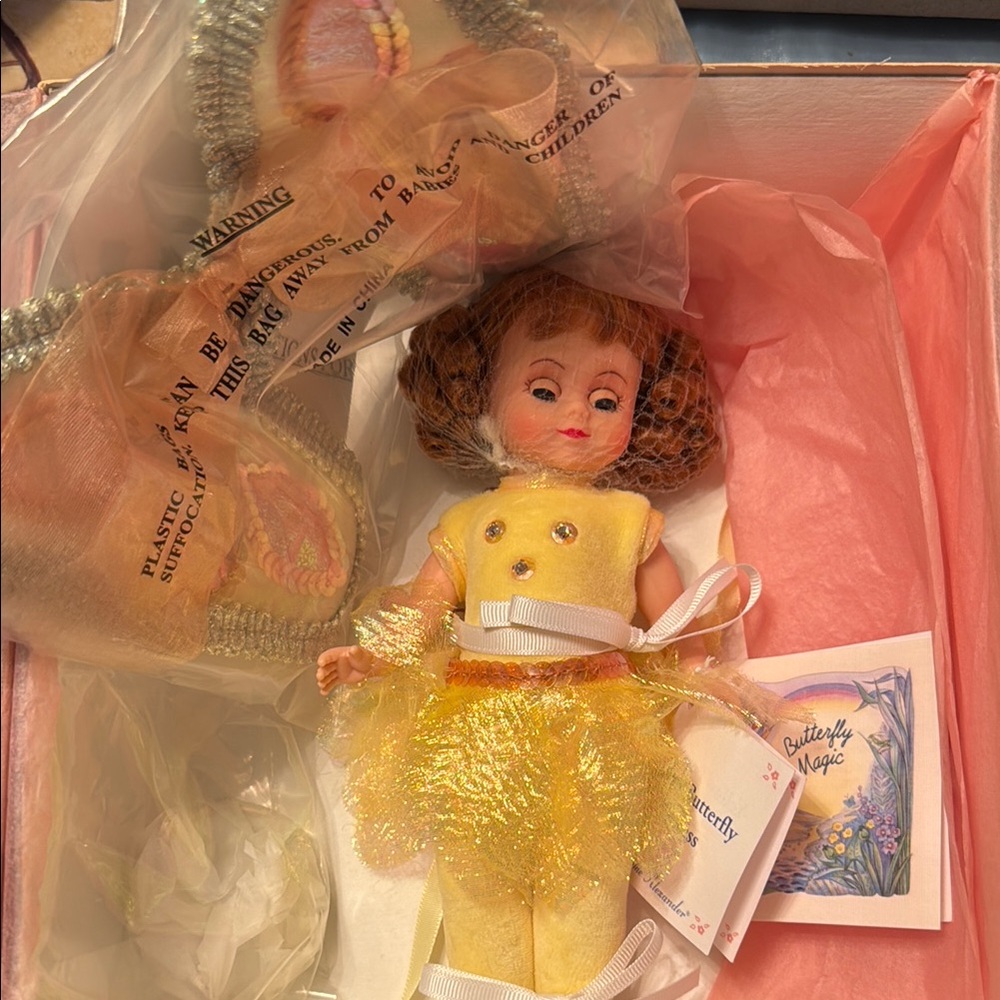 NWT and BOX Madame Alexander Doll Yellow Butterfly Princess -25680
